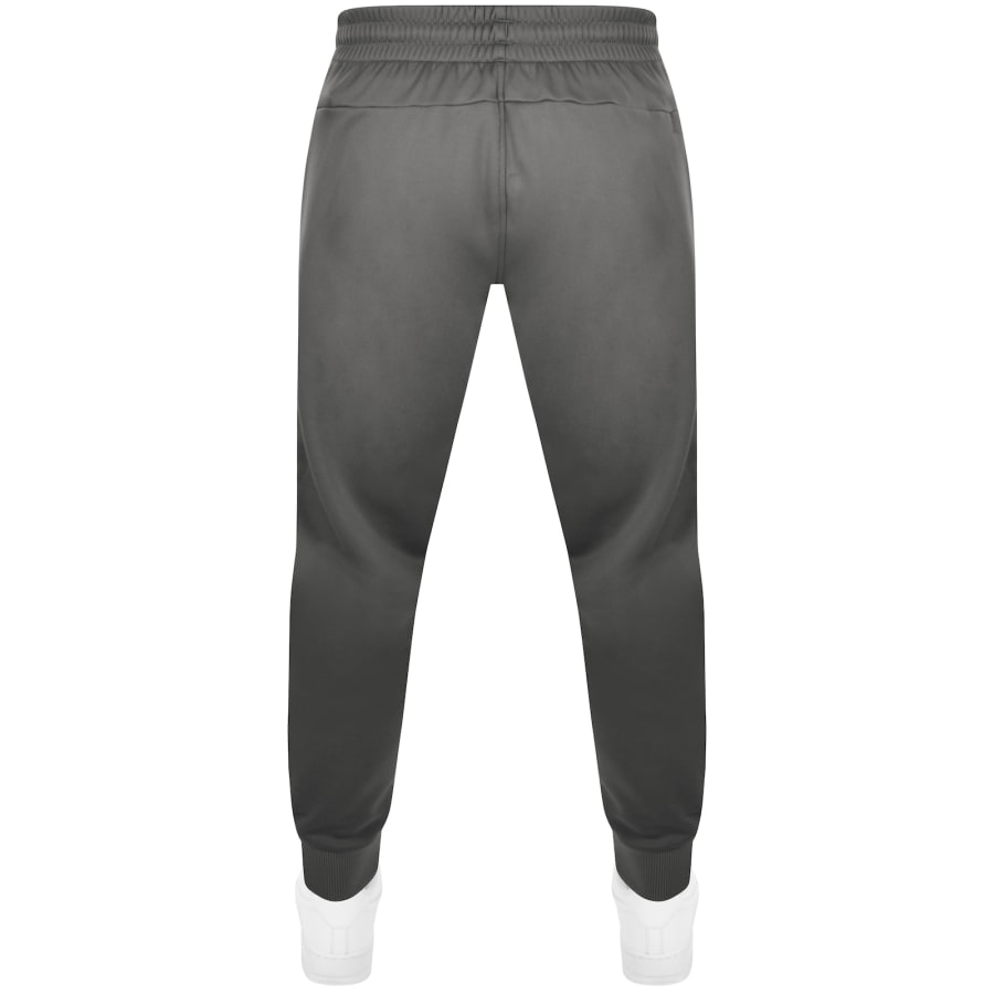 Under armour joggers canada on sale
